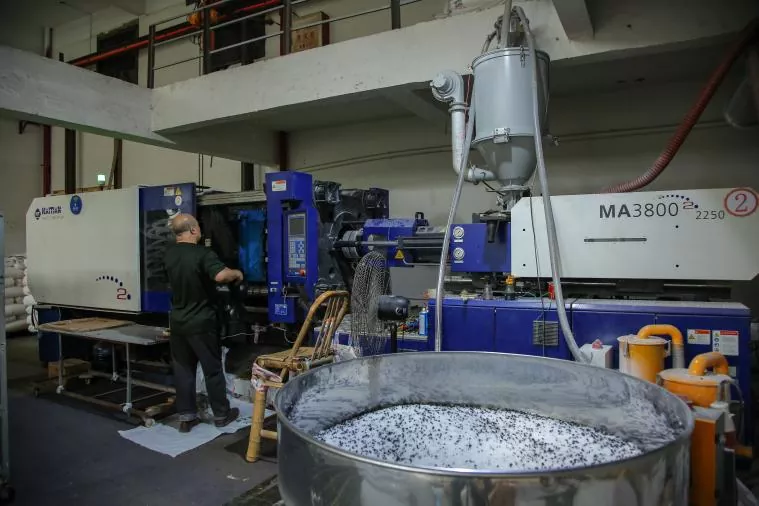 ABS Helmet Production Line Tour: One-Stop OEM Custom Motorcycle Protective Gear